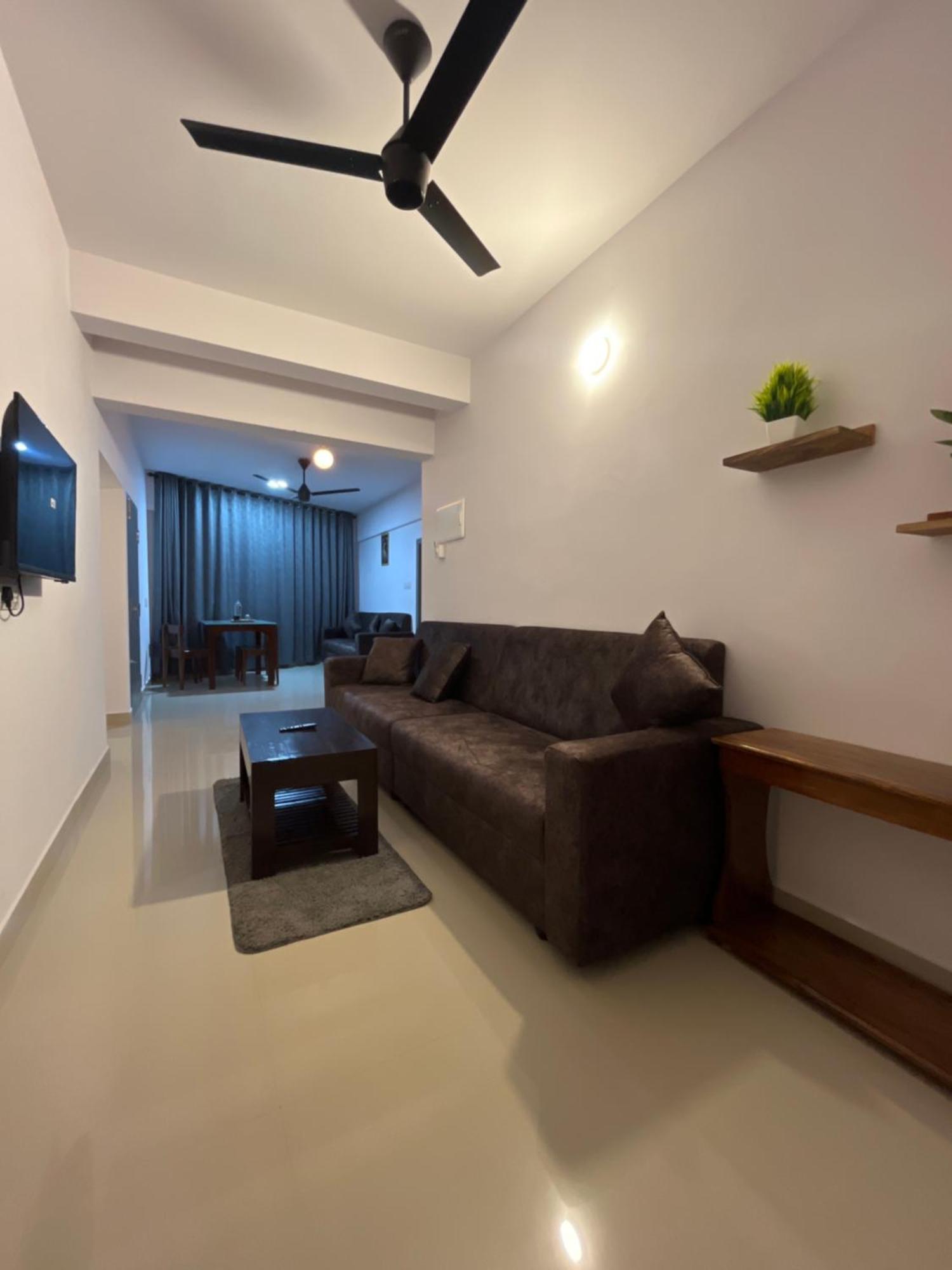 Hotel Le Marina Residency 科泽科德 外观 照片
