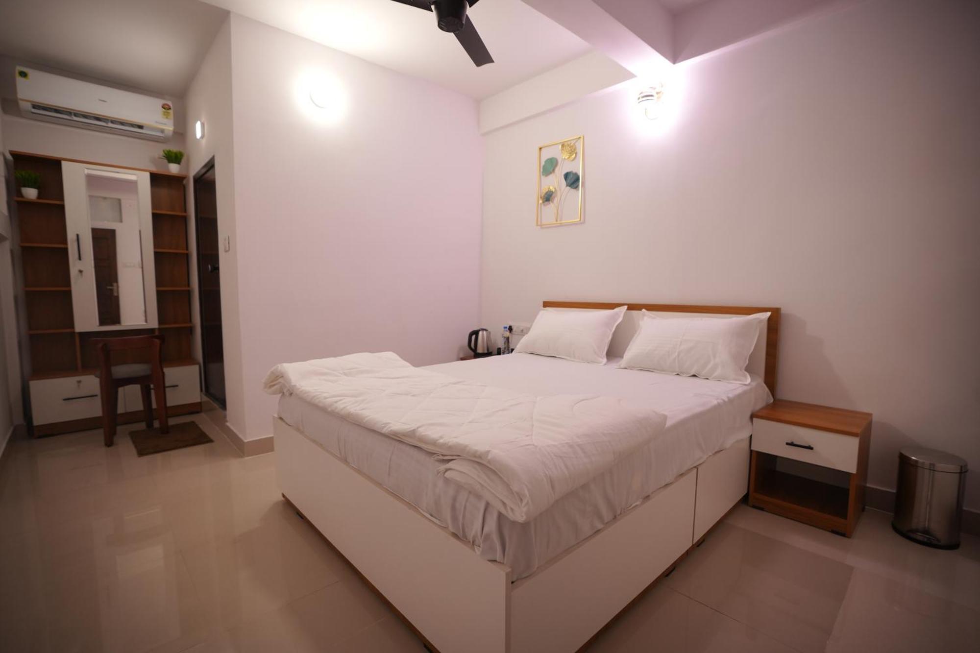Hotel Le Marina Residency 科泽科德 外观 照片